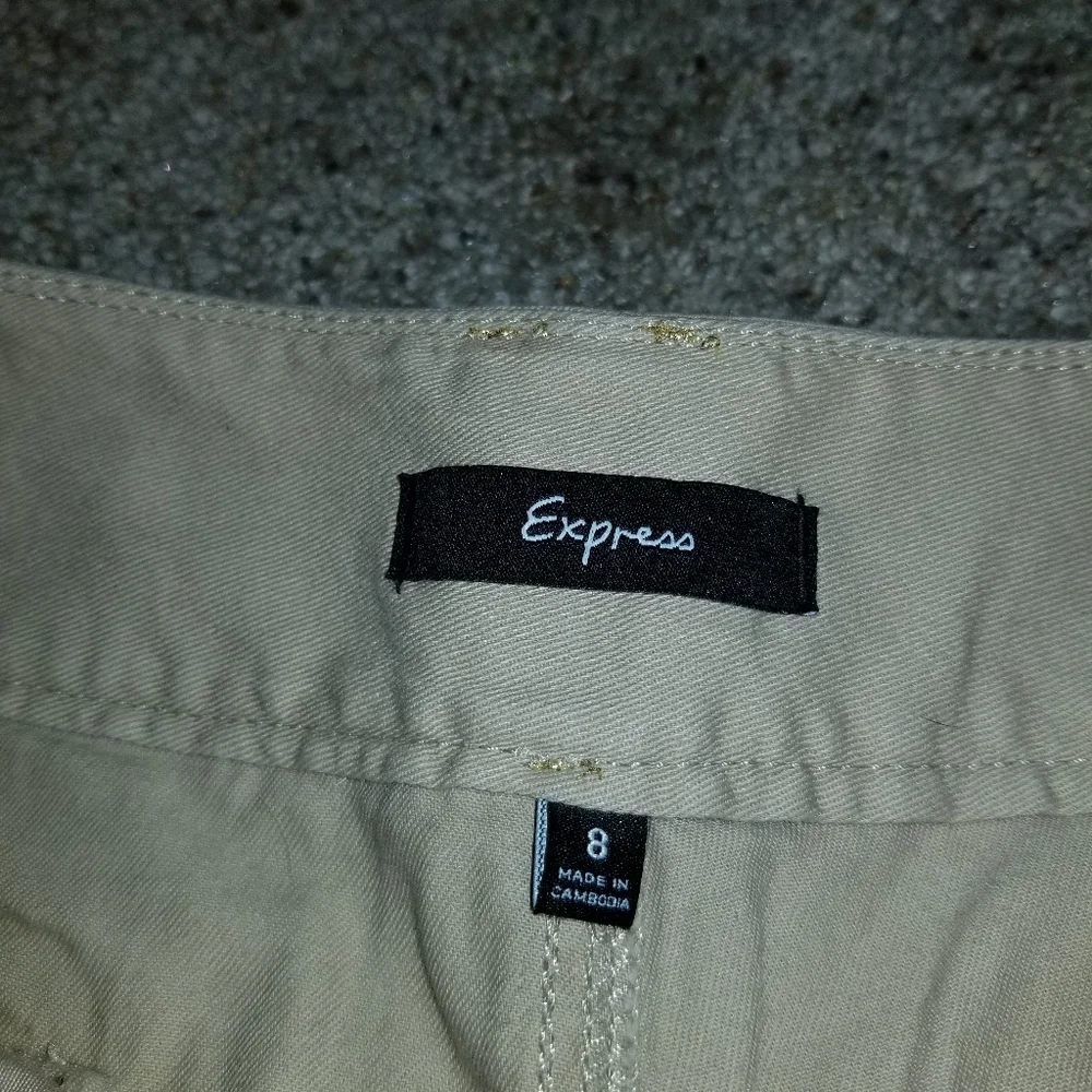 Shorts - Picture 4 of 4